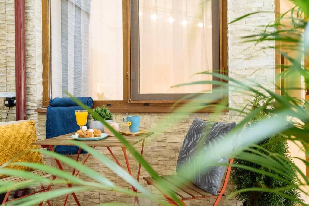 Studio With Private Terrace Next To Cismigiu 부쿠레슈티 외부 사진
