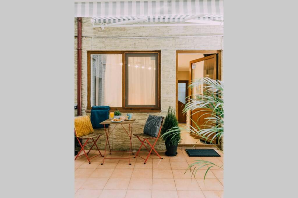 Studio With Private Terrace Next To Cismigiu 부쿠레슈티 외부 사진